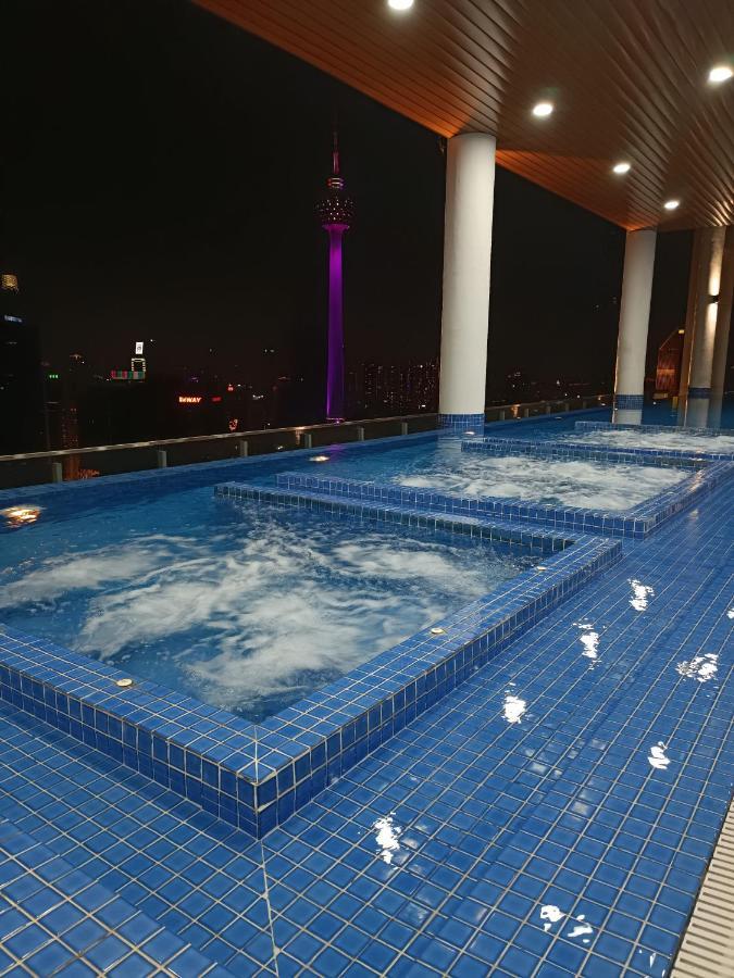 Cl 27A Insta Klcc View & Infinity Pool View Apartment Kuala Lumpur Exterior photo