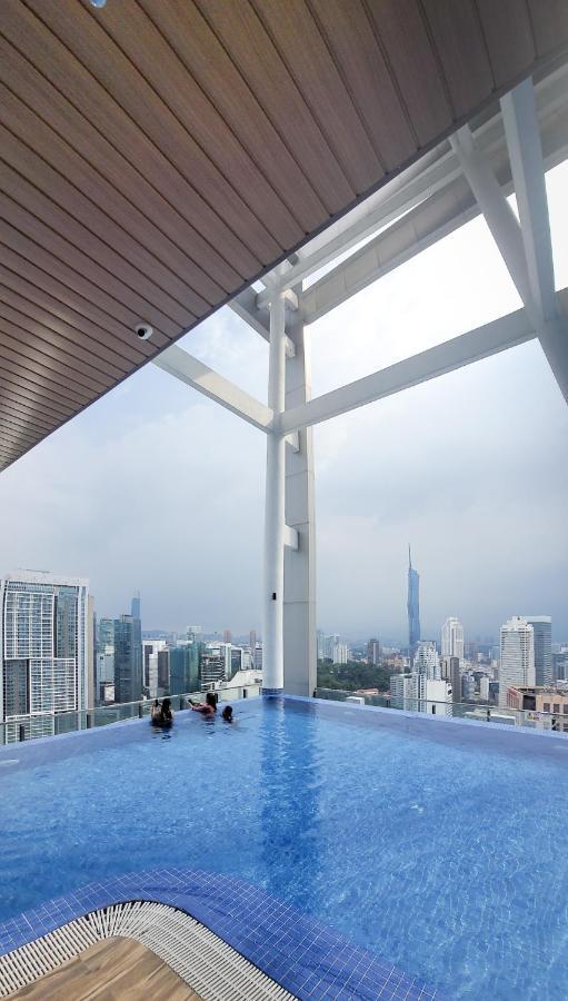 Cl 27A Insta Klcc View & Infinity Pool View Apartment Kuala Lumpur Exterior photo