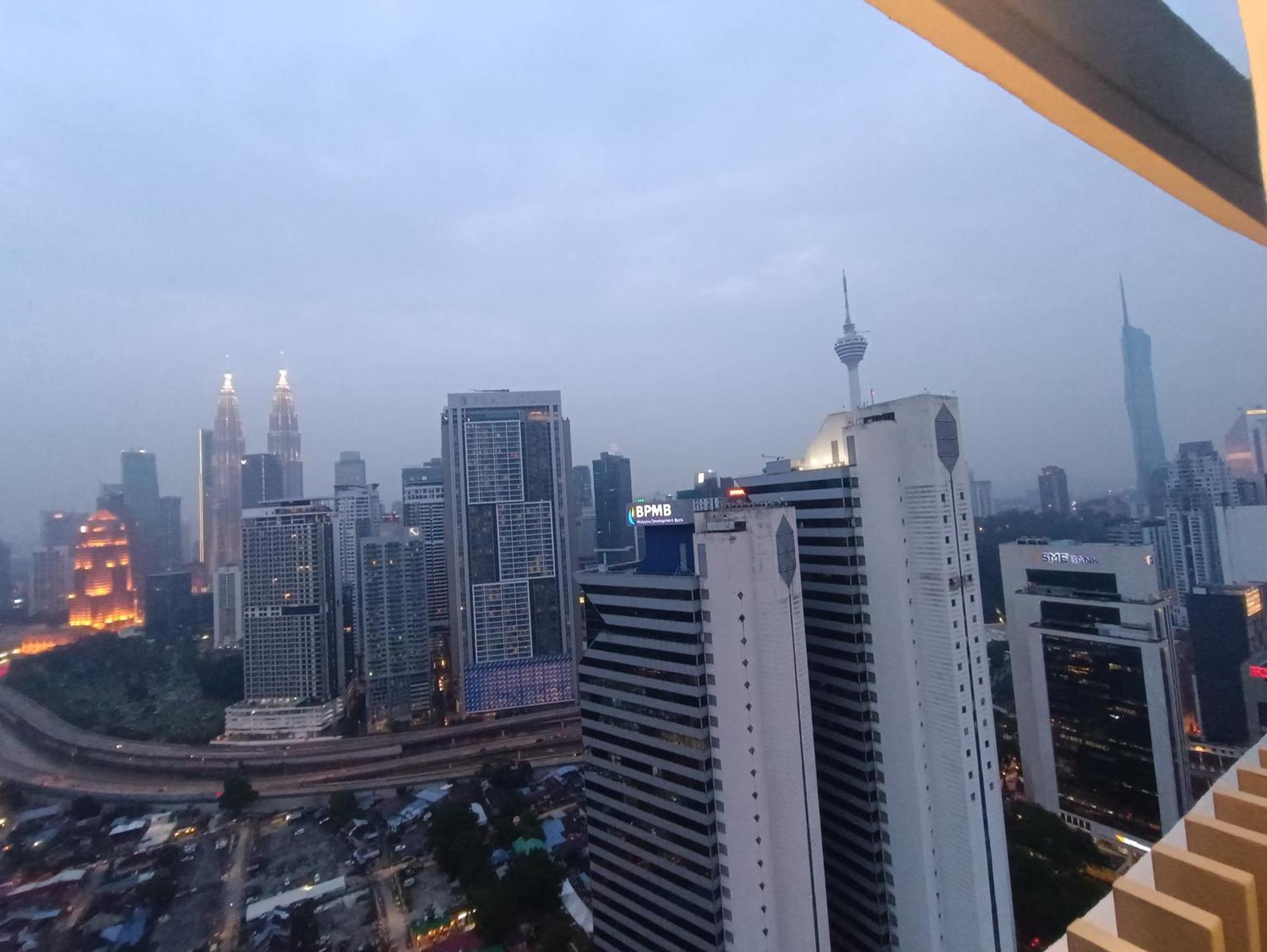 Cl 27A Insta Klcc View & Infinity Pool View Apartment Kuala Lumpur Exterior photo
