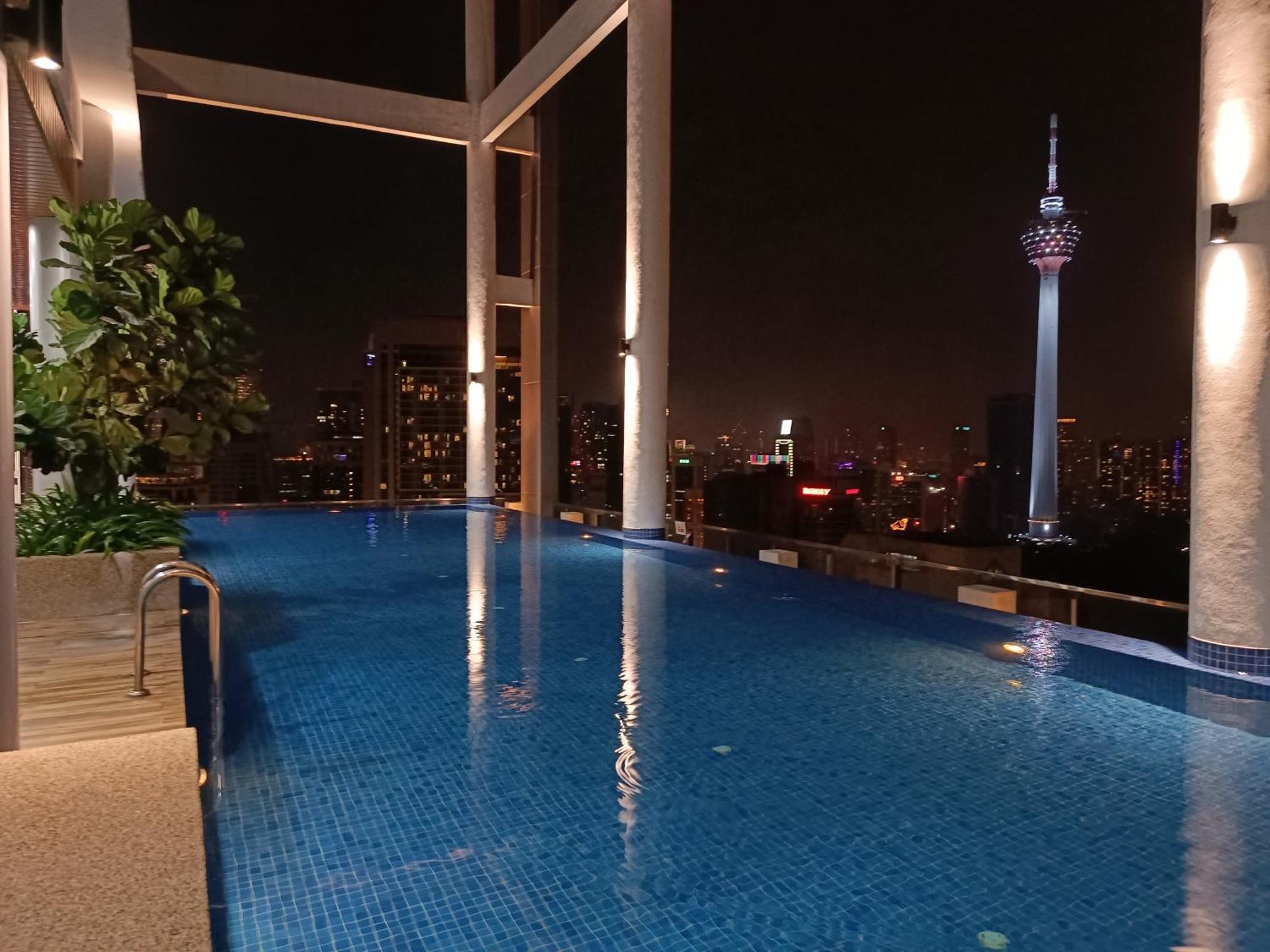 Cl 27A Insta Klcc View & Infinity Pool View Apartment Kuala Lumpur Exterior photo